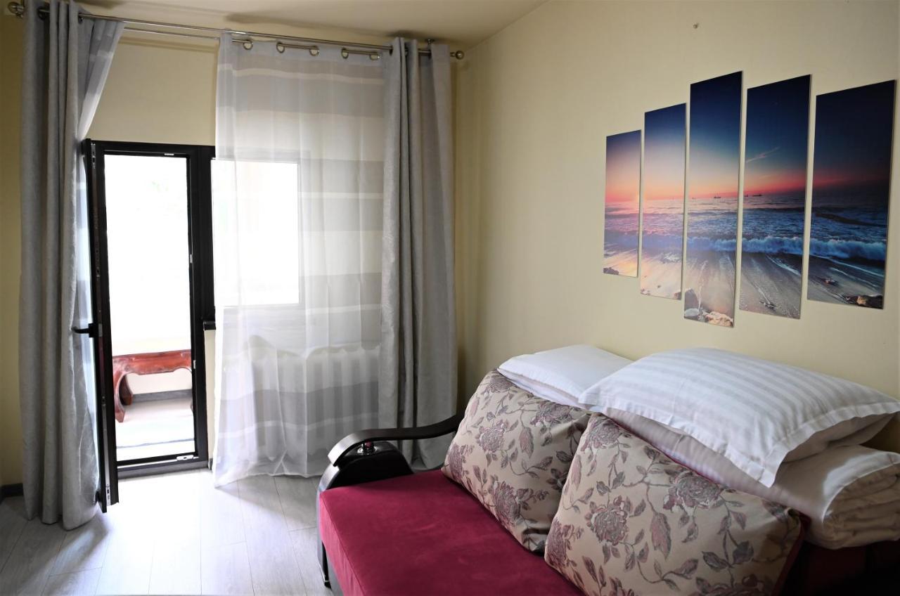 Marin Hotel Apartment Brassó Kültér fotó