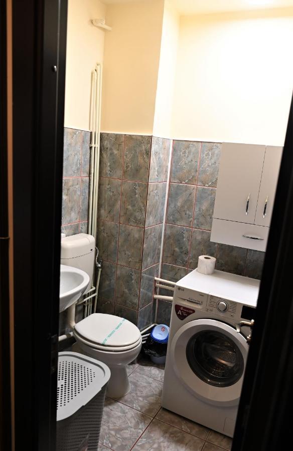 Marin Hotel Apartment Brassó Kültér fotó
